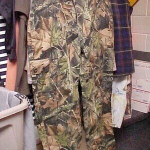 Trail Crest Boys XL (waist 40-42) Camo Pants